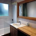 Sunny 2 Bedrooms For 4 In Jaillet *